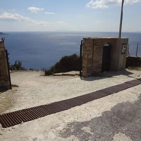 Villa Endless Sea View In Luxury Aprovaton